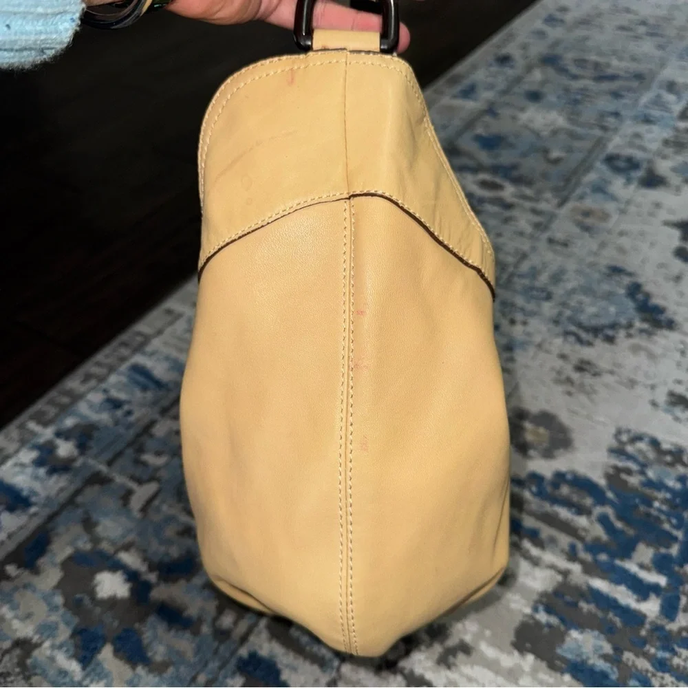 Kenneth Cole Elegant Tan Leather Women's Bag